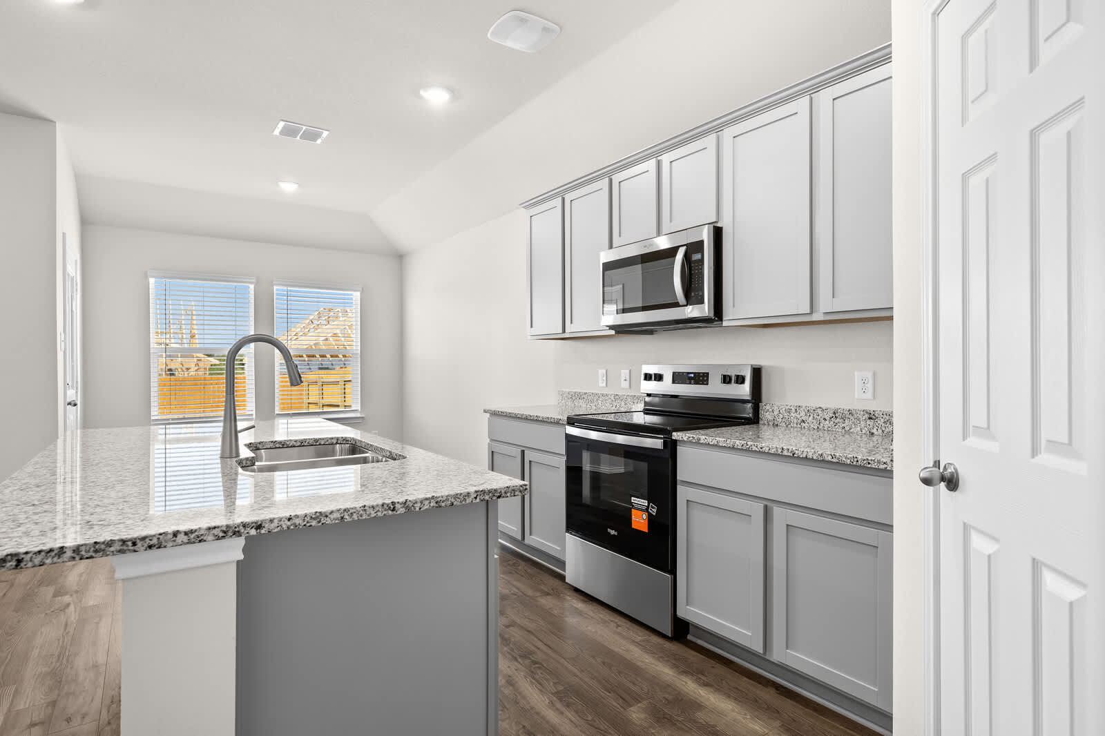 10408 Neptune Court – photo 5