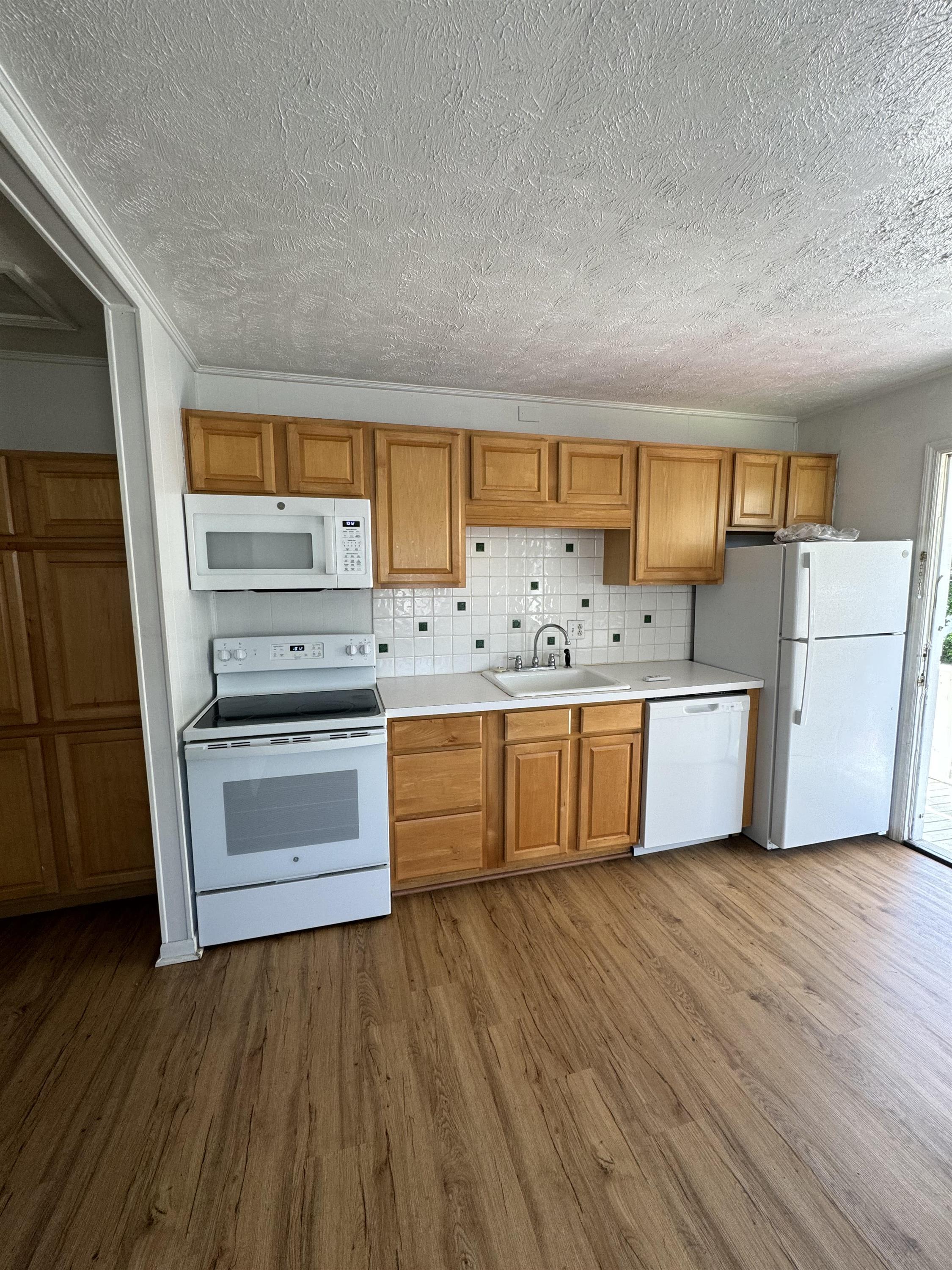 212 NORTH DOGWOOD – photo 2