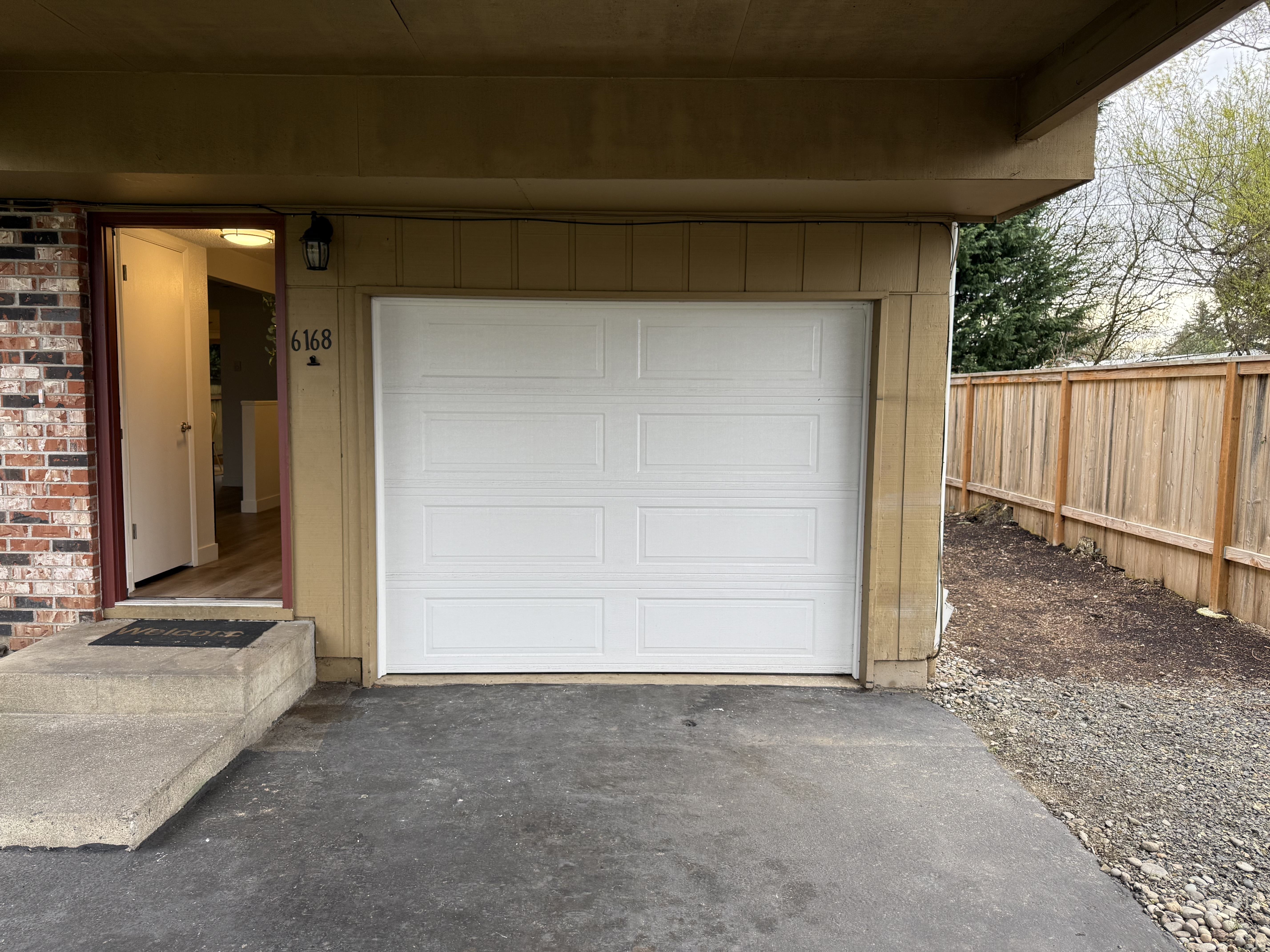 West Royal Apartments – photo 4