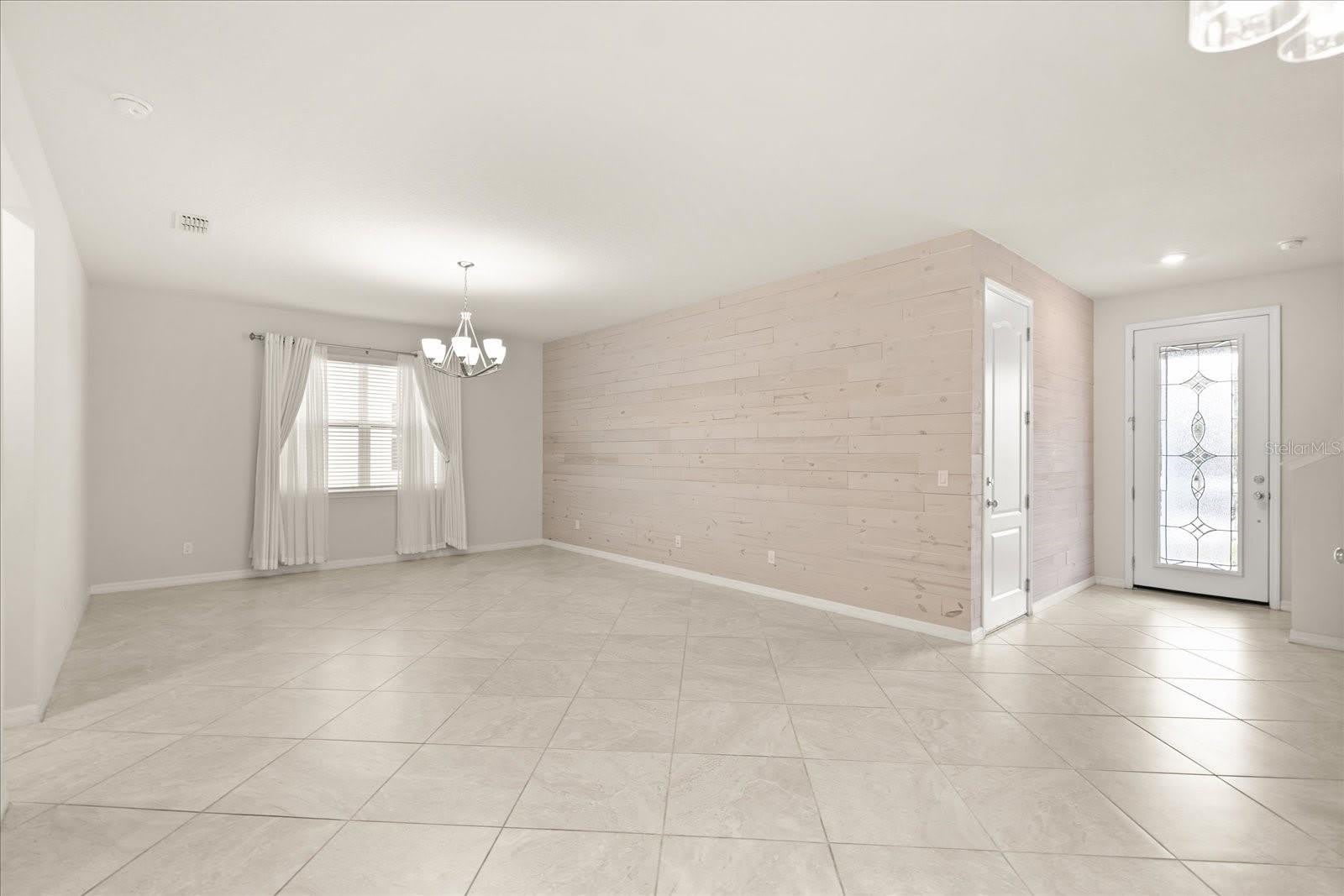5192 CHICKADEE Street – photo 3