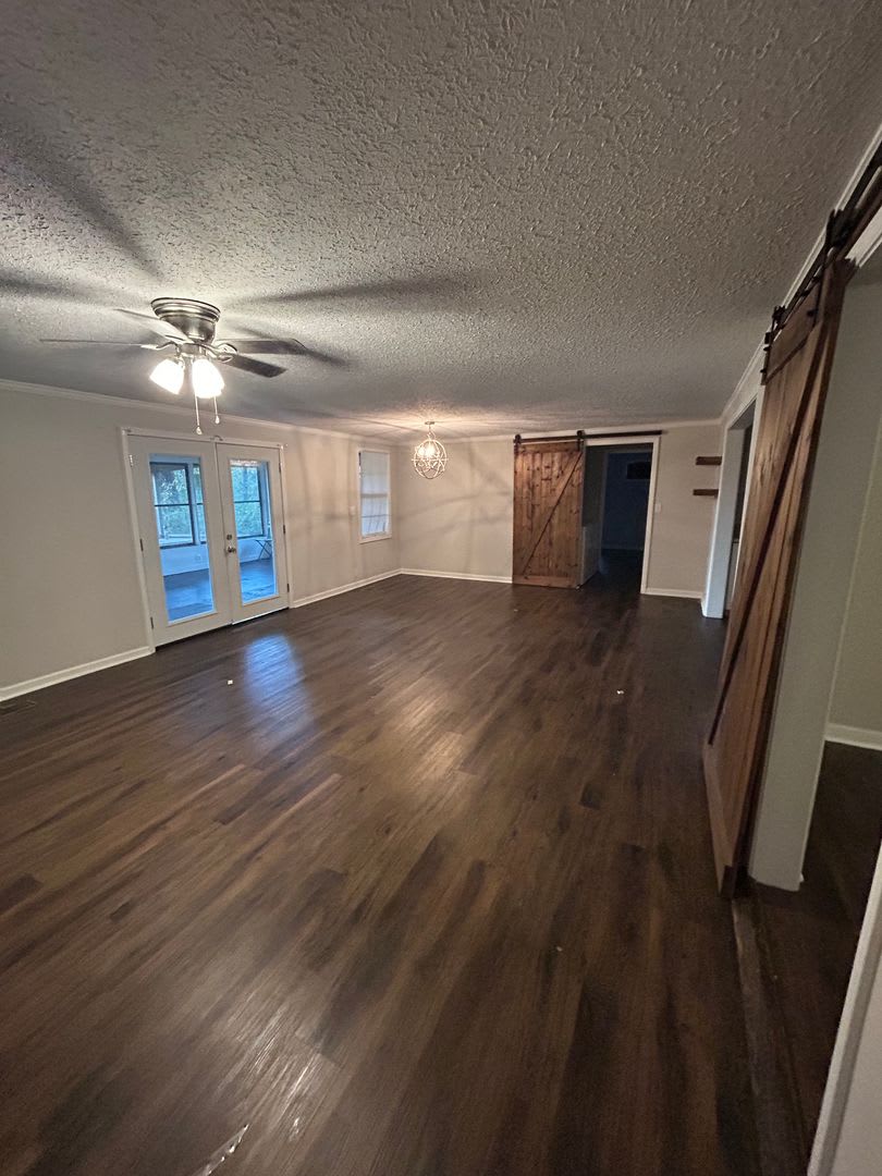 Beautiful 3 bedroom 2 bath home – photo 4