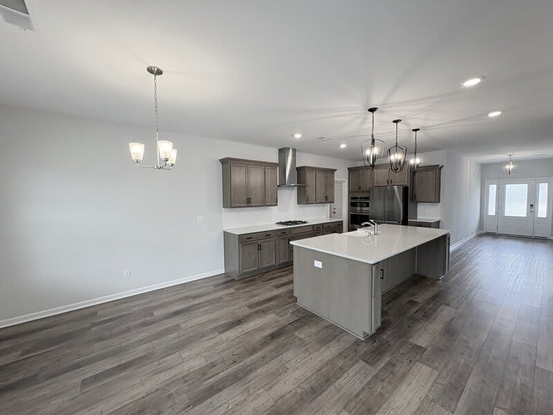 153 Brockway Dr – photo 3