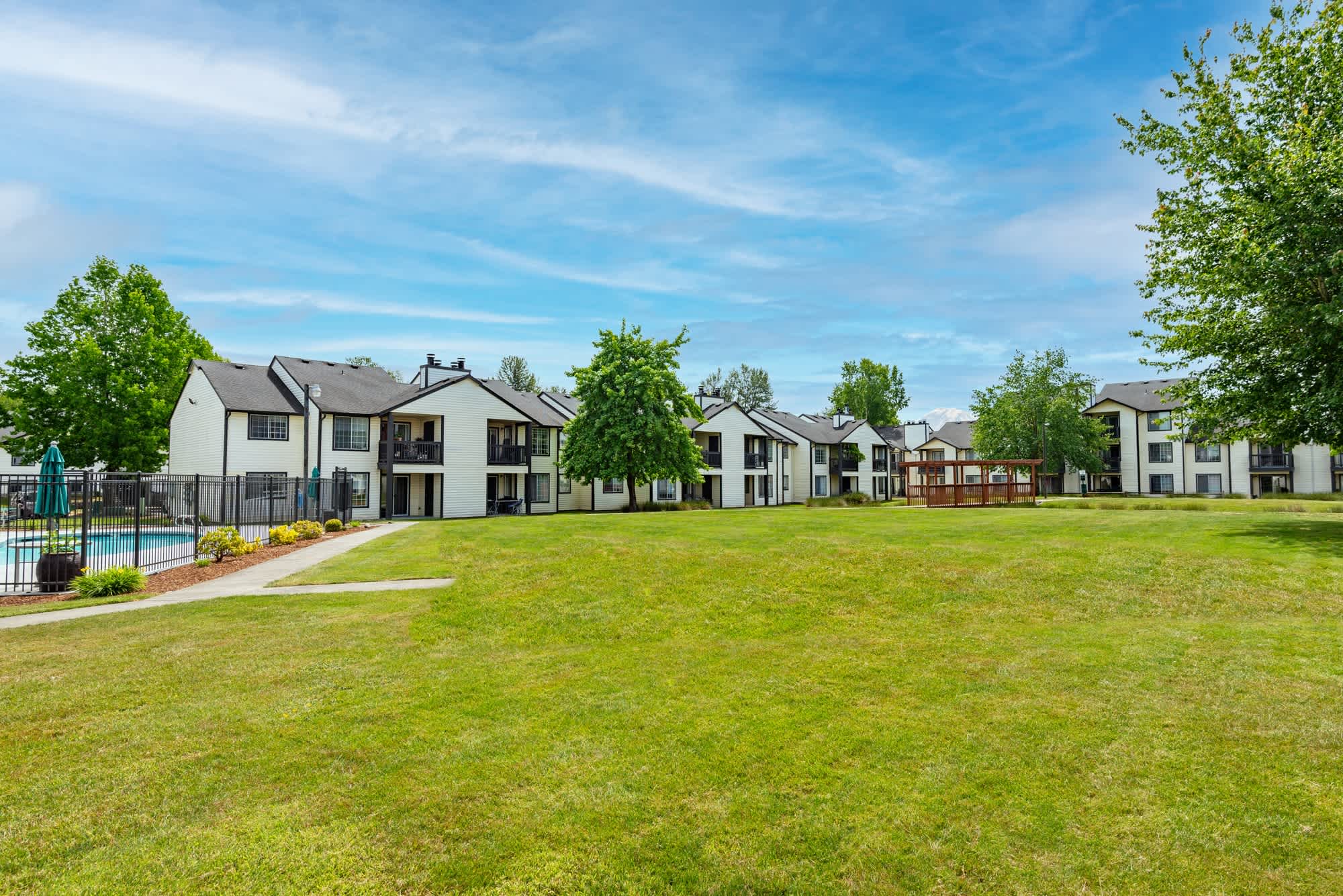 Chinook Park – photo 1