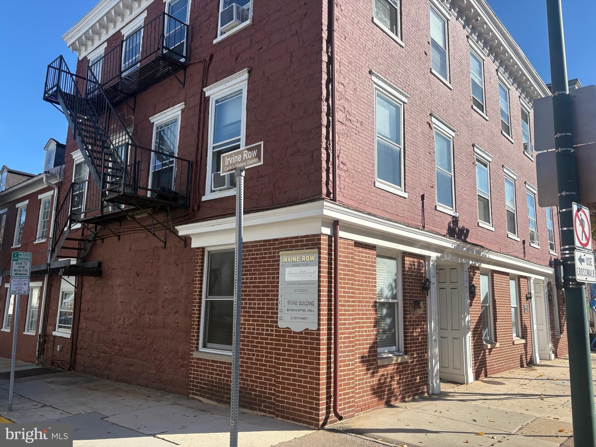1 IRVINE Row – photo 3