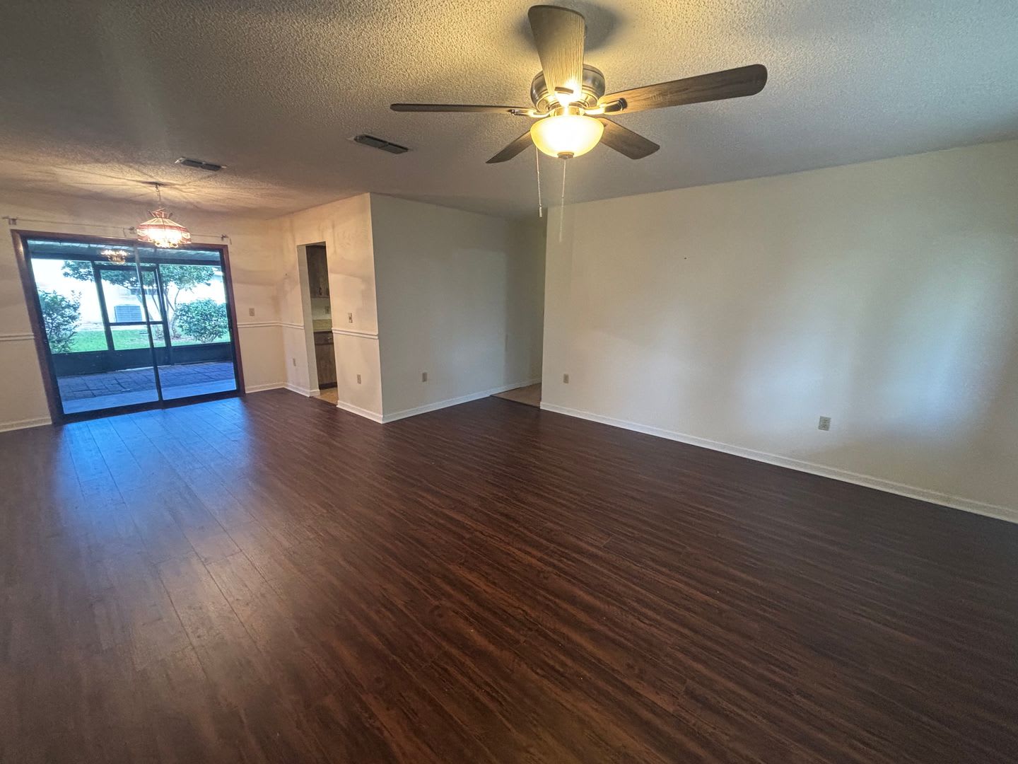 500 Off 1St Months Rent Corner Lot House In 55 Community – photo 3