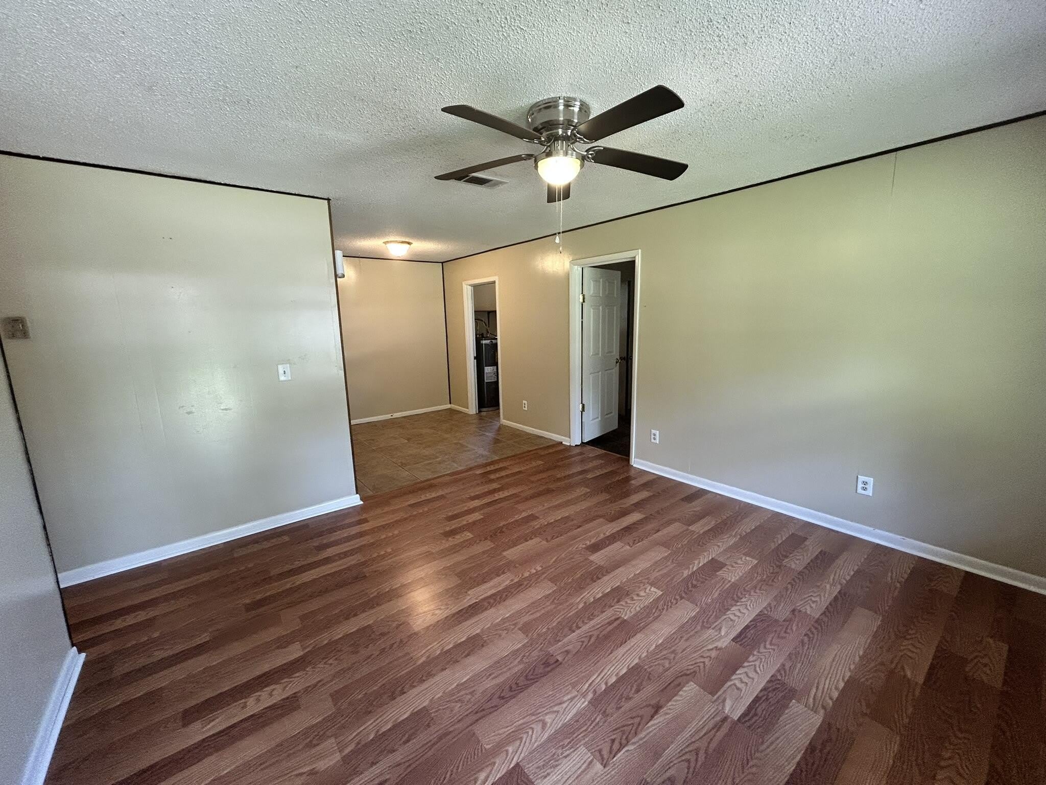 1511 Texas Parkway – photo 3