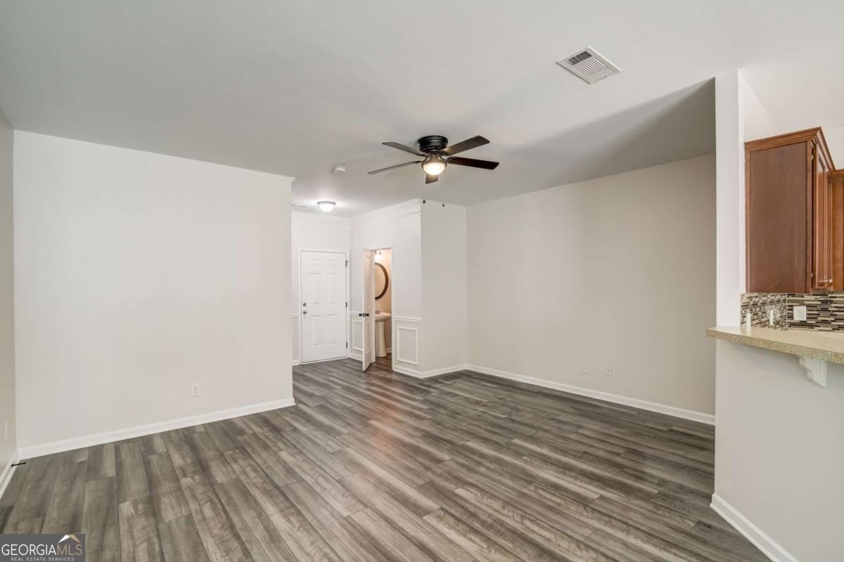544 Oakside Pl – photo 2