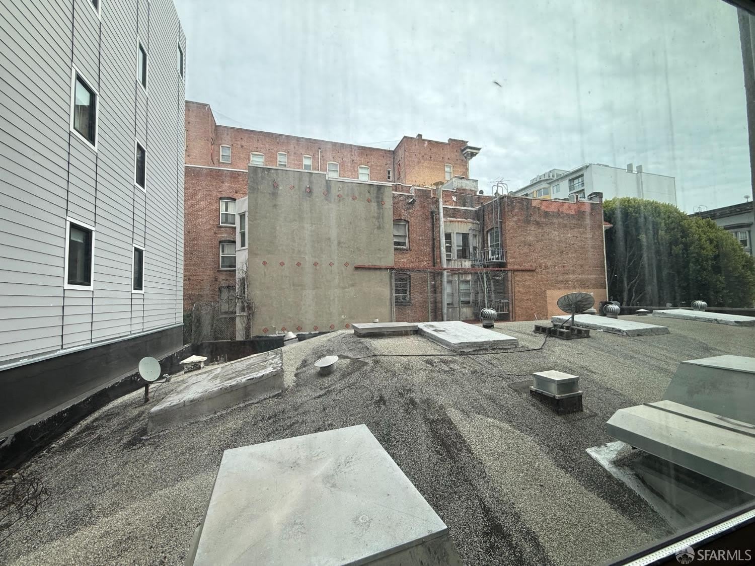 810 Hyde Street 206 – photo 4