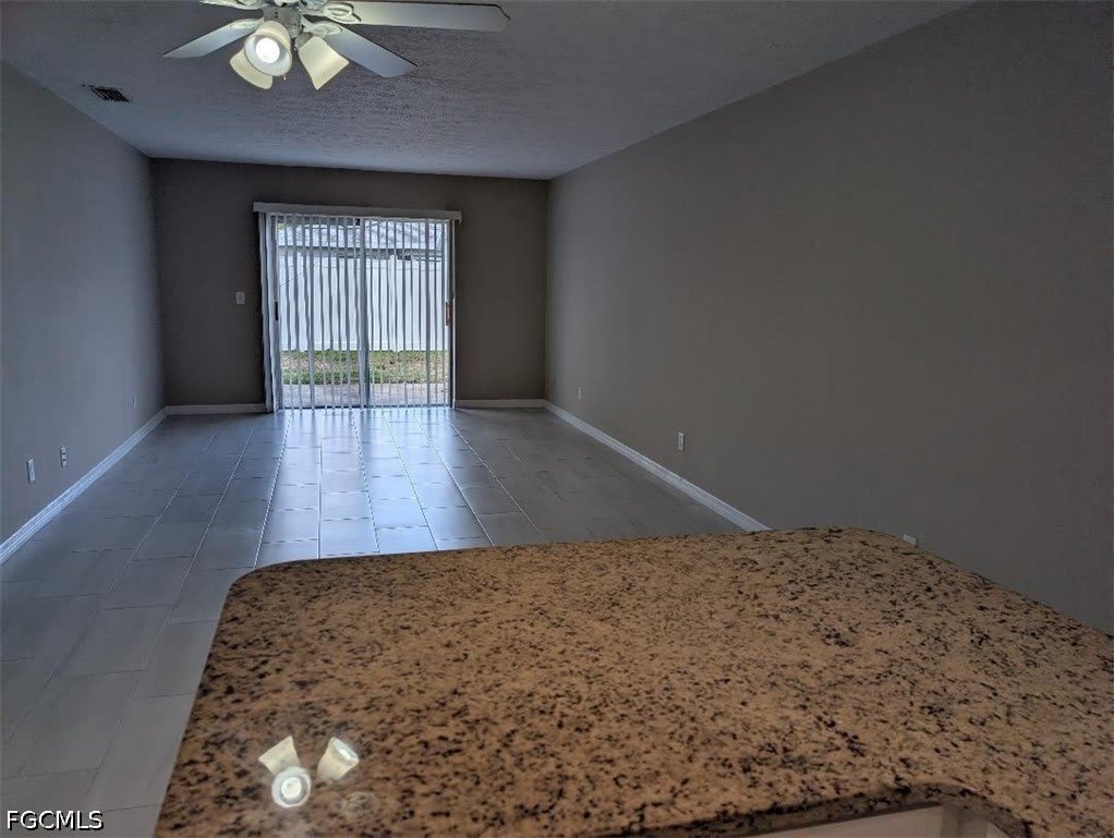 3715 SE 9th Place – photo 3