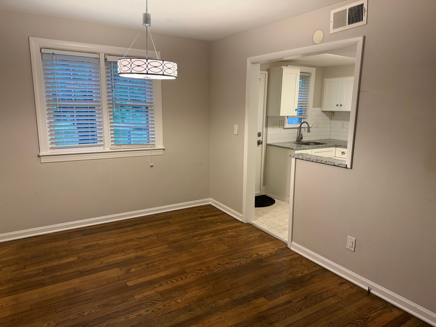 2 Bedroom Condo on St. Mary's St. – photo 3