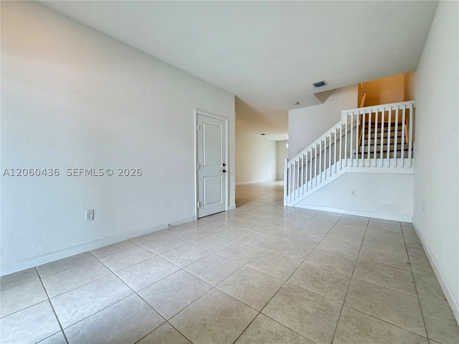 2685 SE 13th Ct – photo 2
