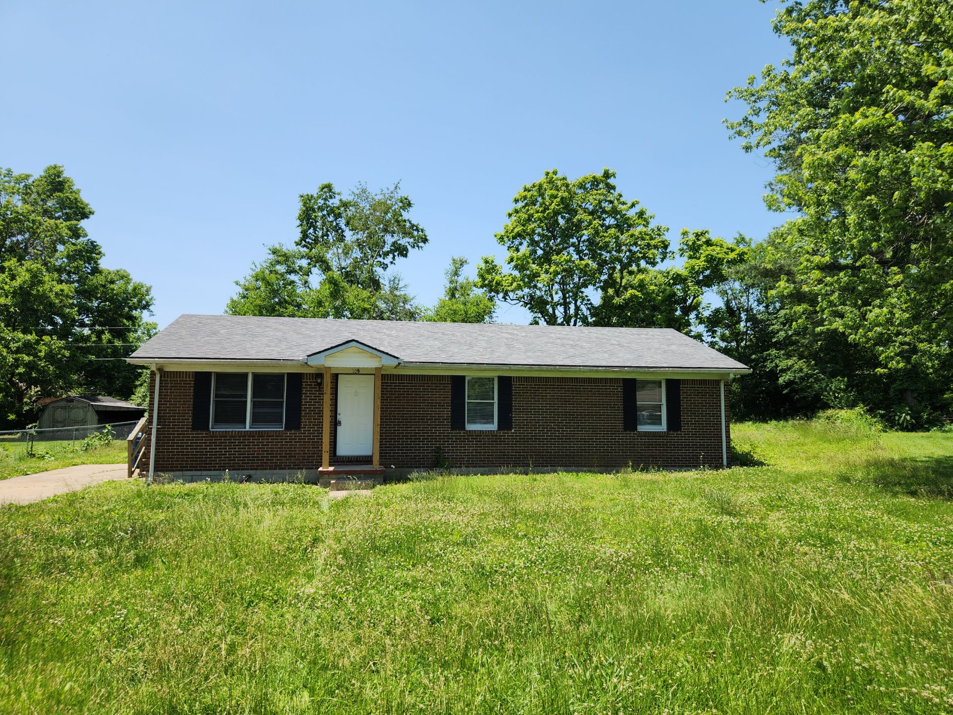 109 Eagle Drive – photo 1