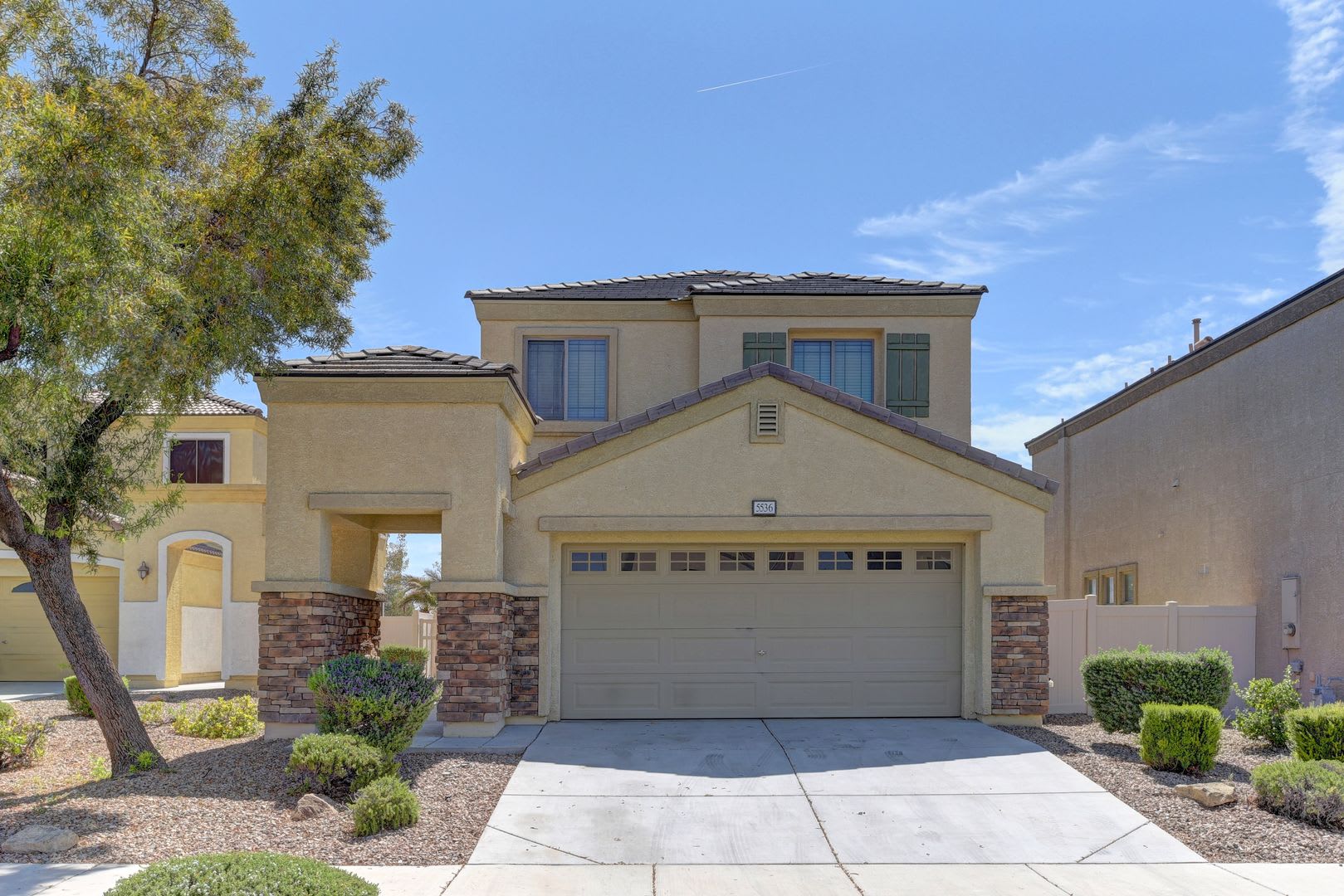 Elegant tile flooring extends throughout the entire downstairs area – photo 1