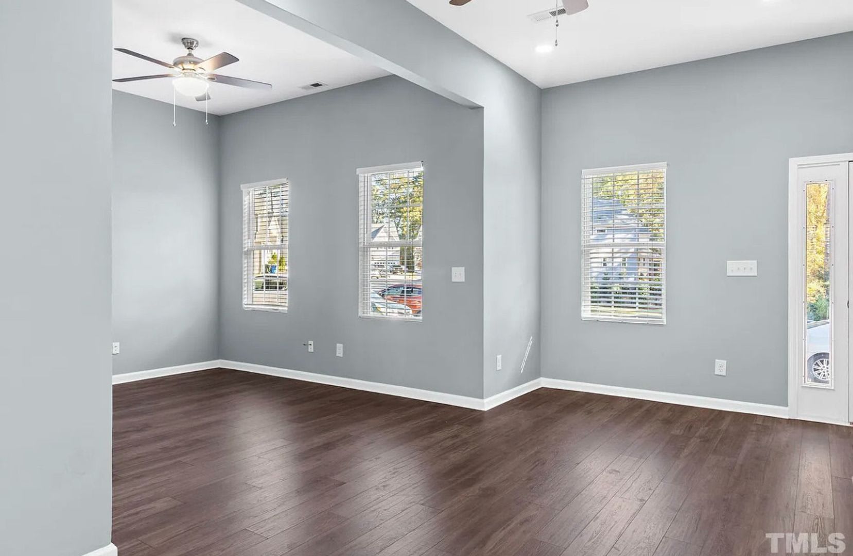 Room in 4 Bedroom Home at Pineland Cir – photo 3