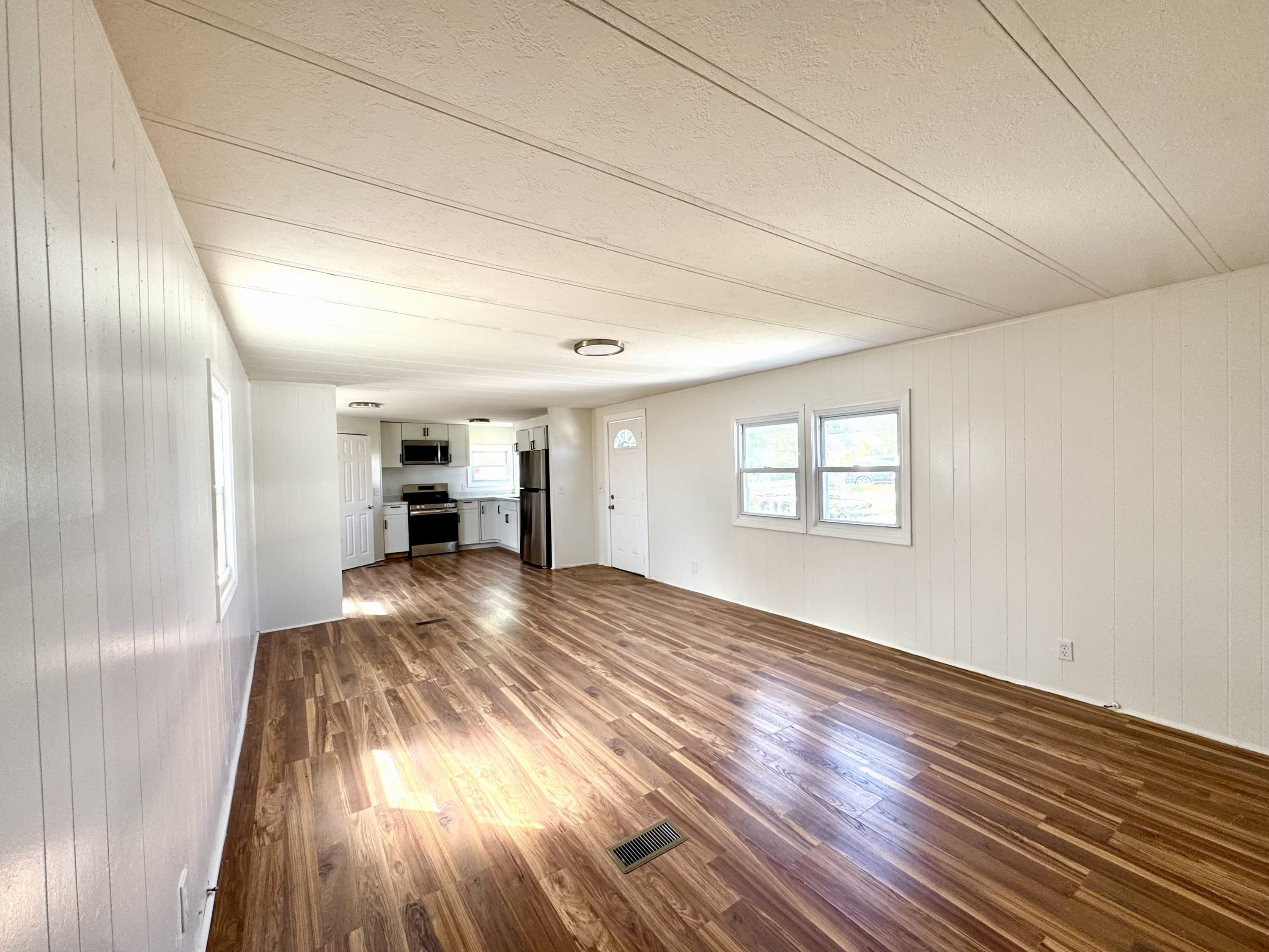 400 Abercrombie RoadLot 8 – photo 2