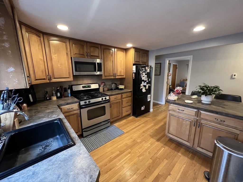 34 Grandview Ave – photo 5