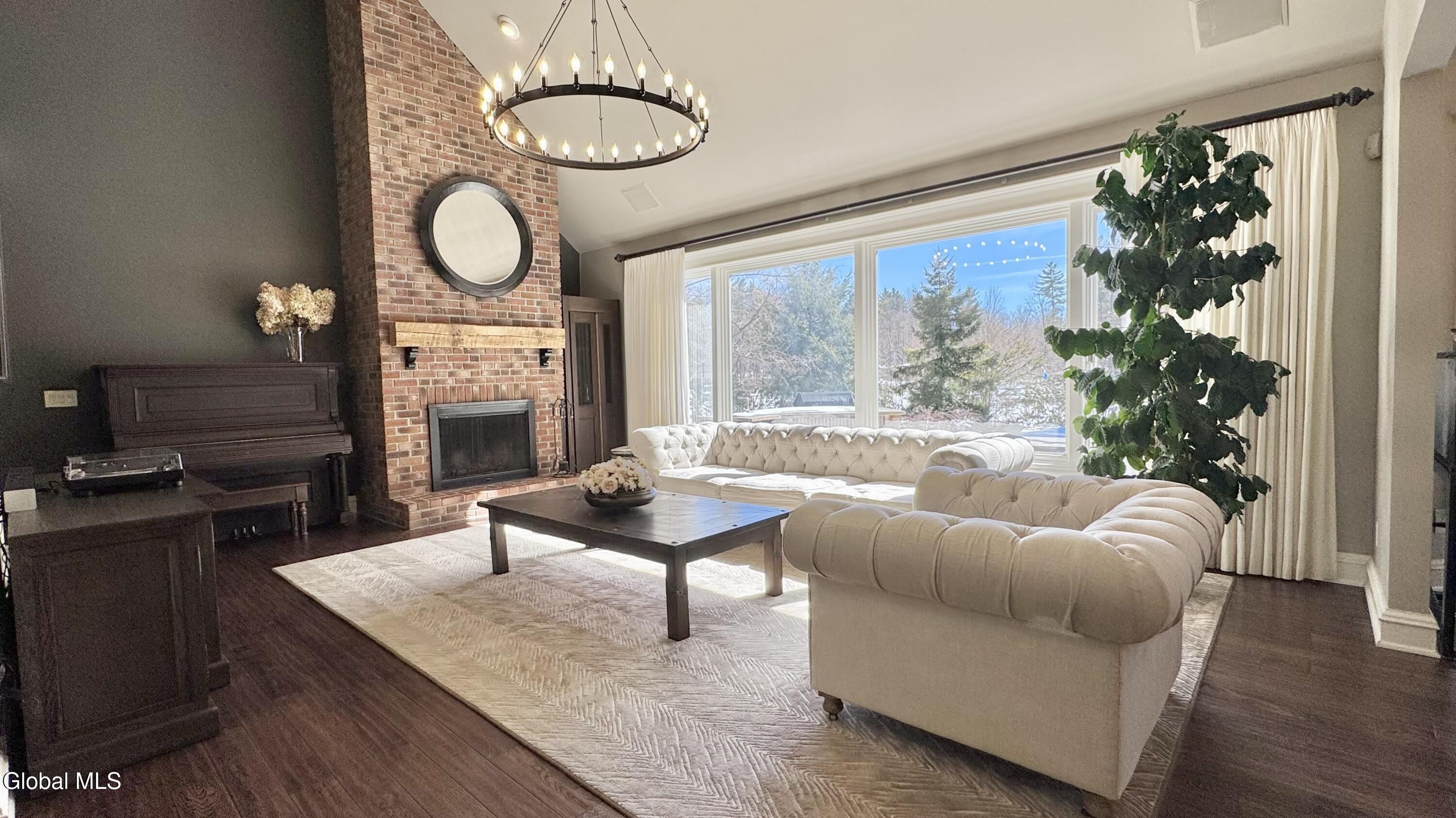 9 Oak Brook Boulevard – photo 5