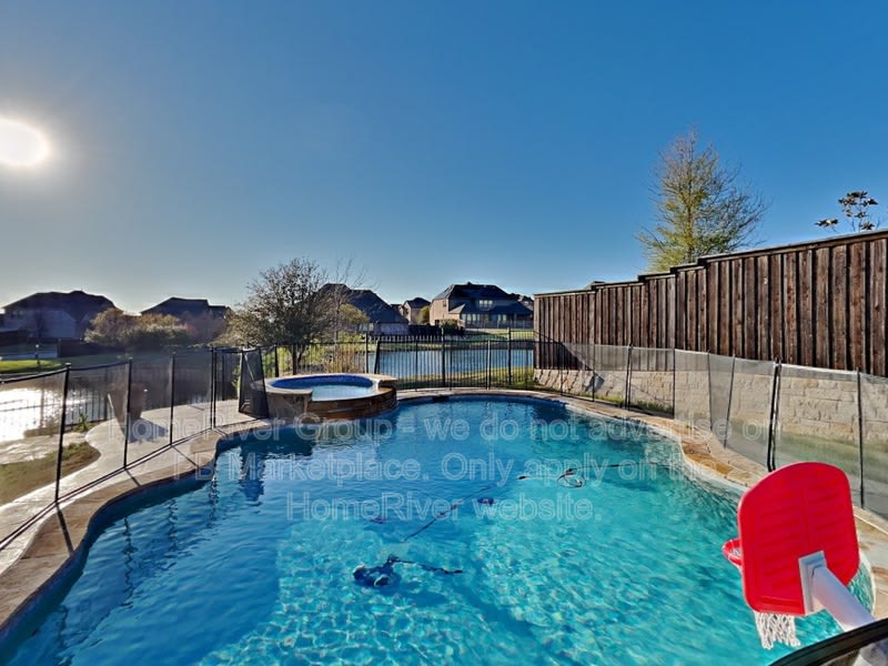 941 Jessica Ln – photo 3