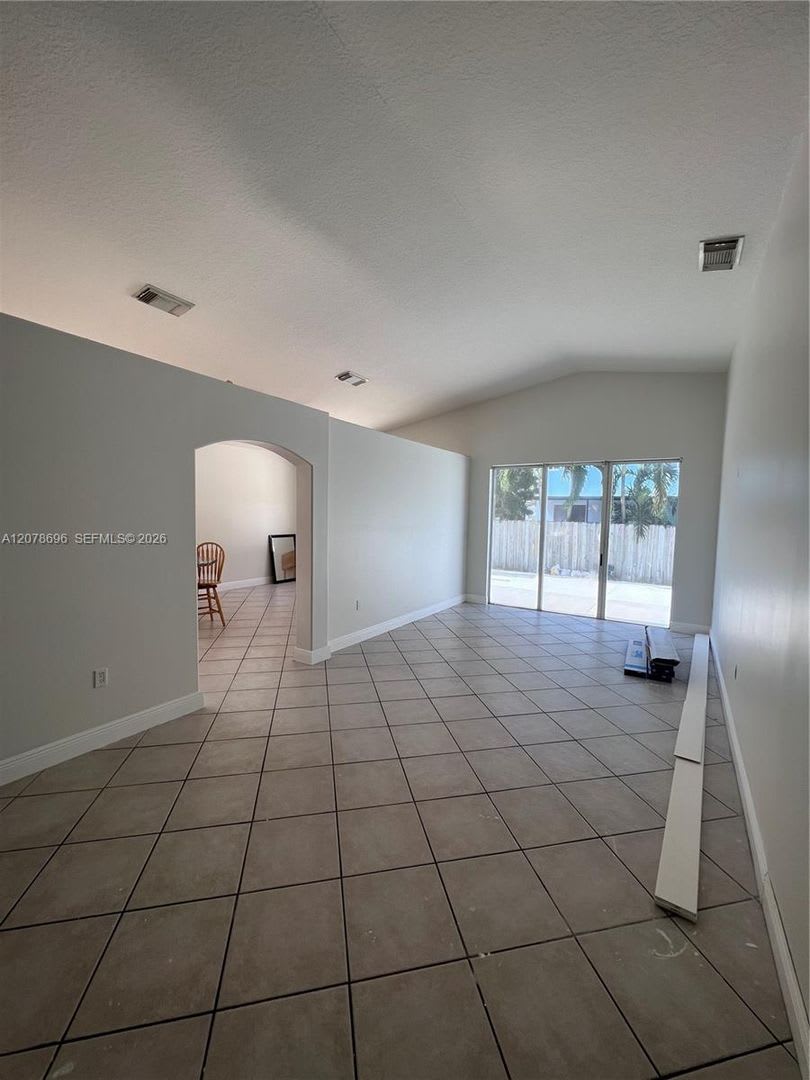 16147 SW 66th Terrace House, Miami, FL 33193 – photo 3