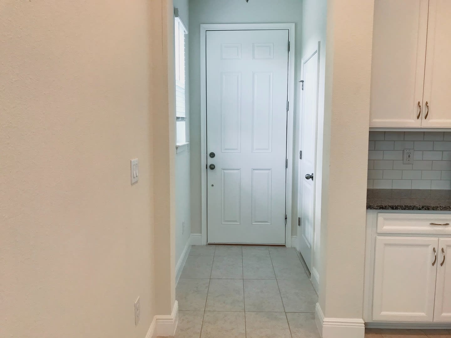 Stunning 3-Bedroom + Den Townhome for Rent in Lutz! – photo 2