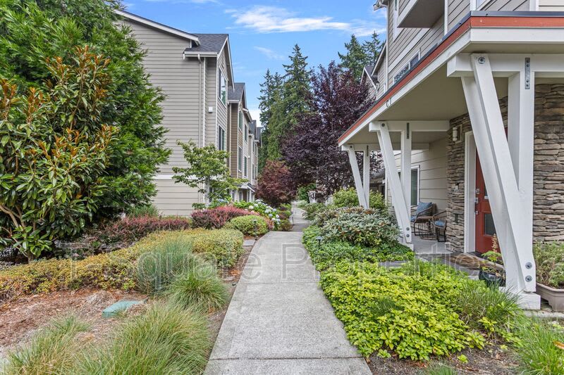 12925 3rd Ave SE – photo 3