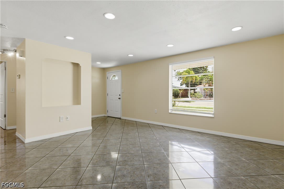 4425 N Canal Circle – photo 3