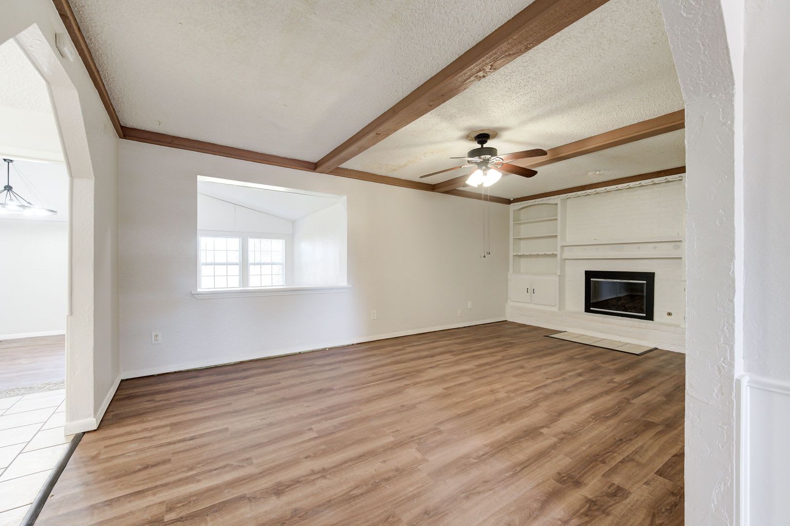 250 Move In Special Two Story 4 Bed 2 Bath Home In The Heart Of Moore 250 Move In Special – photo 5