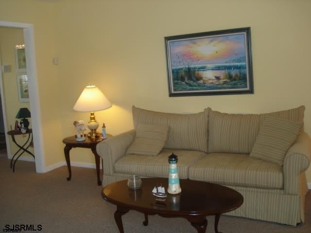 426 Canterbury Ct – photo 5