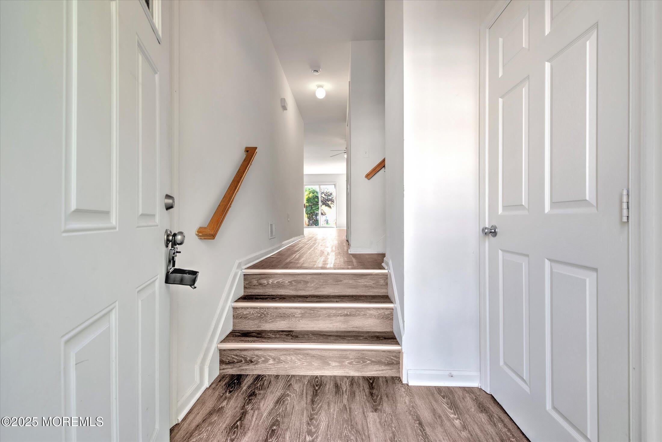 27 Esplanade Way – photo 2