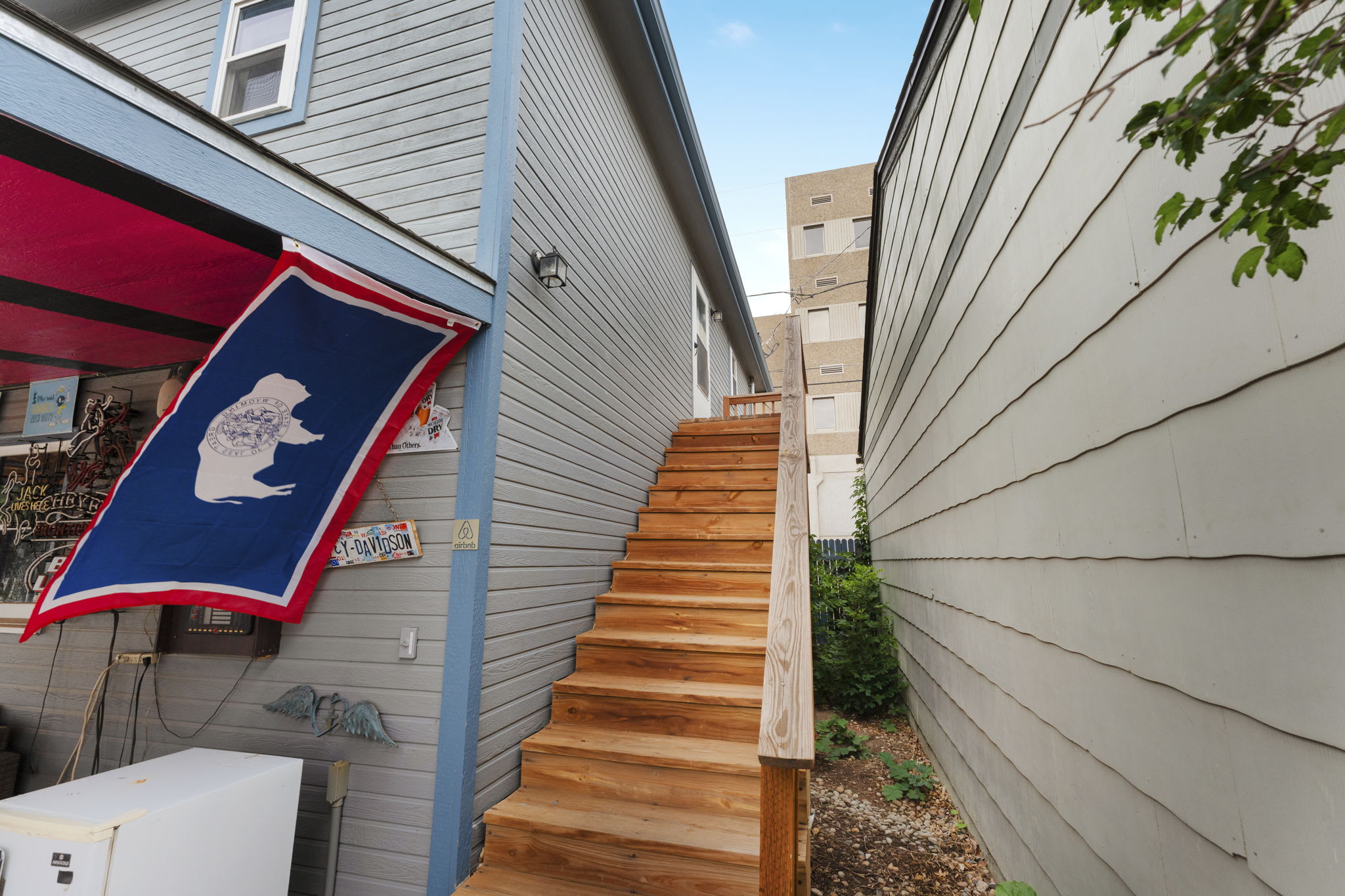 201 East 25Th Street – photo 1