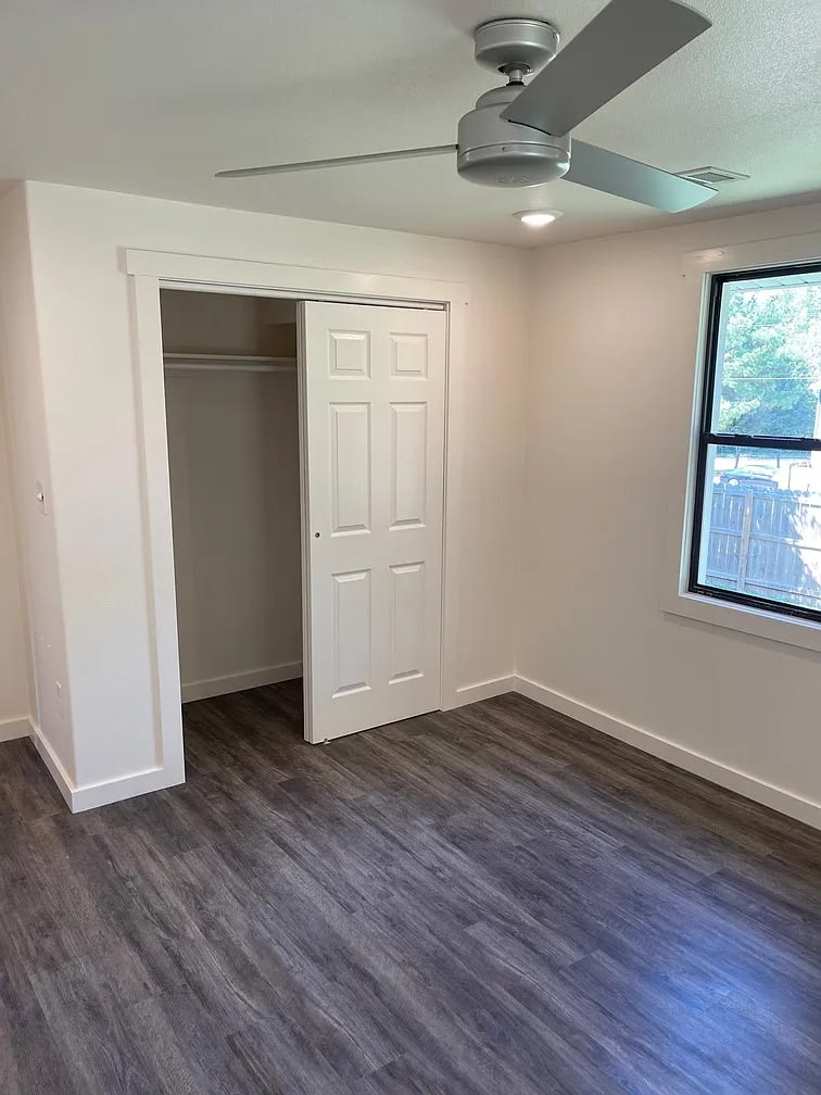 232 W Ash St – photo 5