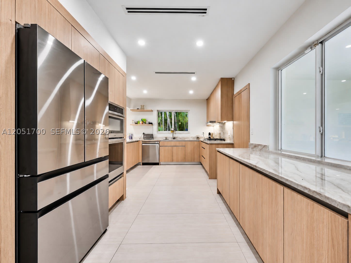 600 Ne 52Nd Ter – photo 2