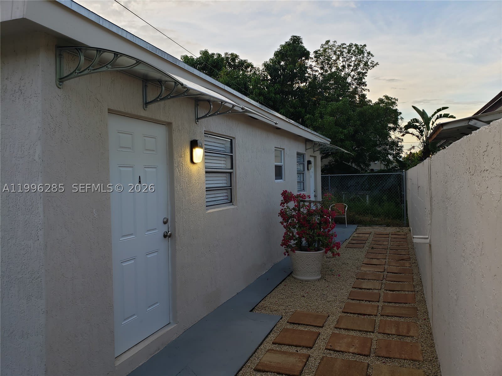 2481 Sw 11 St – photo 5