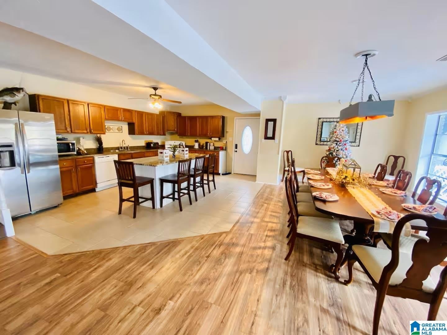 992 CLEAR CREEK DRIVE – photo 3