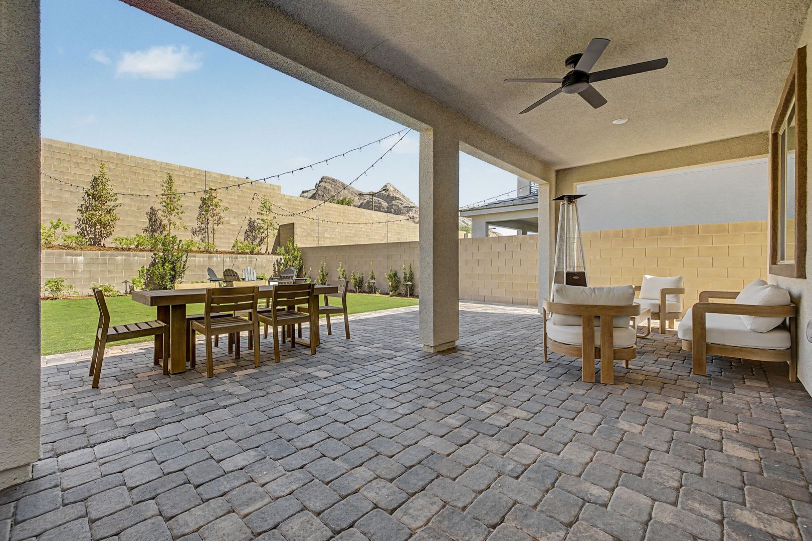 3-Bedroom home in the gated community of Nighthawk in Summerlin West! – photo 3
