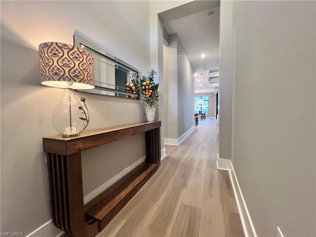 9124 Raintree St – photo 4