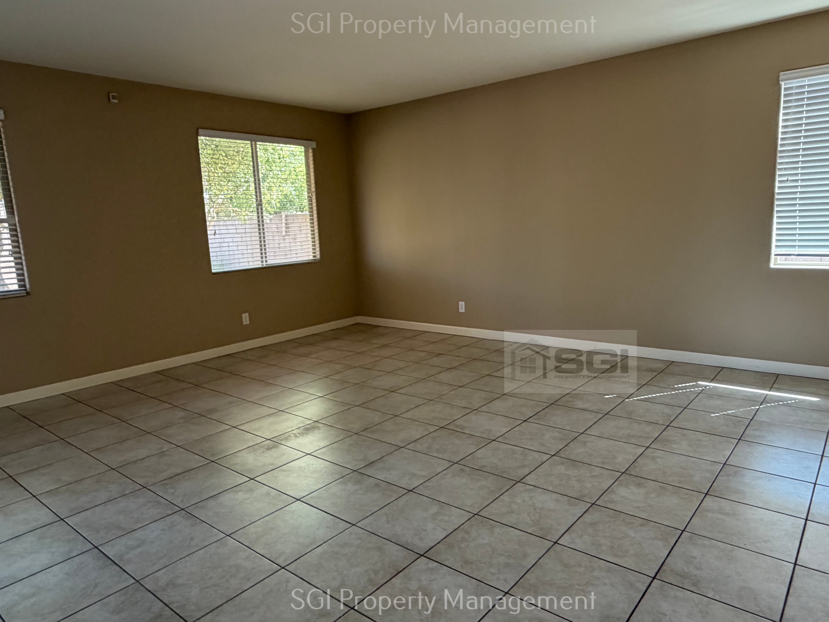 9324 W Windsor Blvd – photo 4