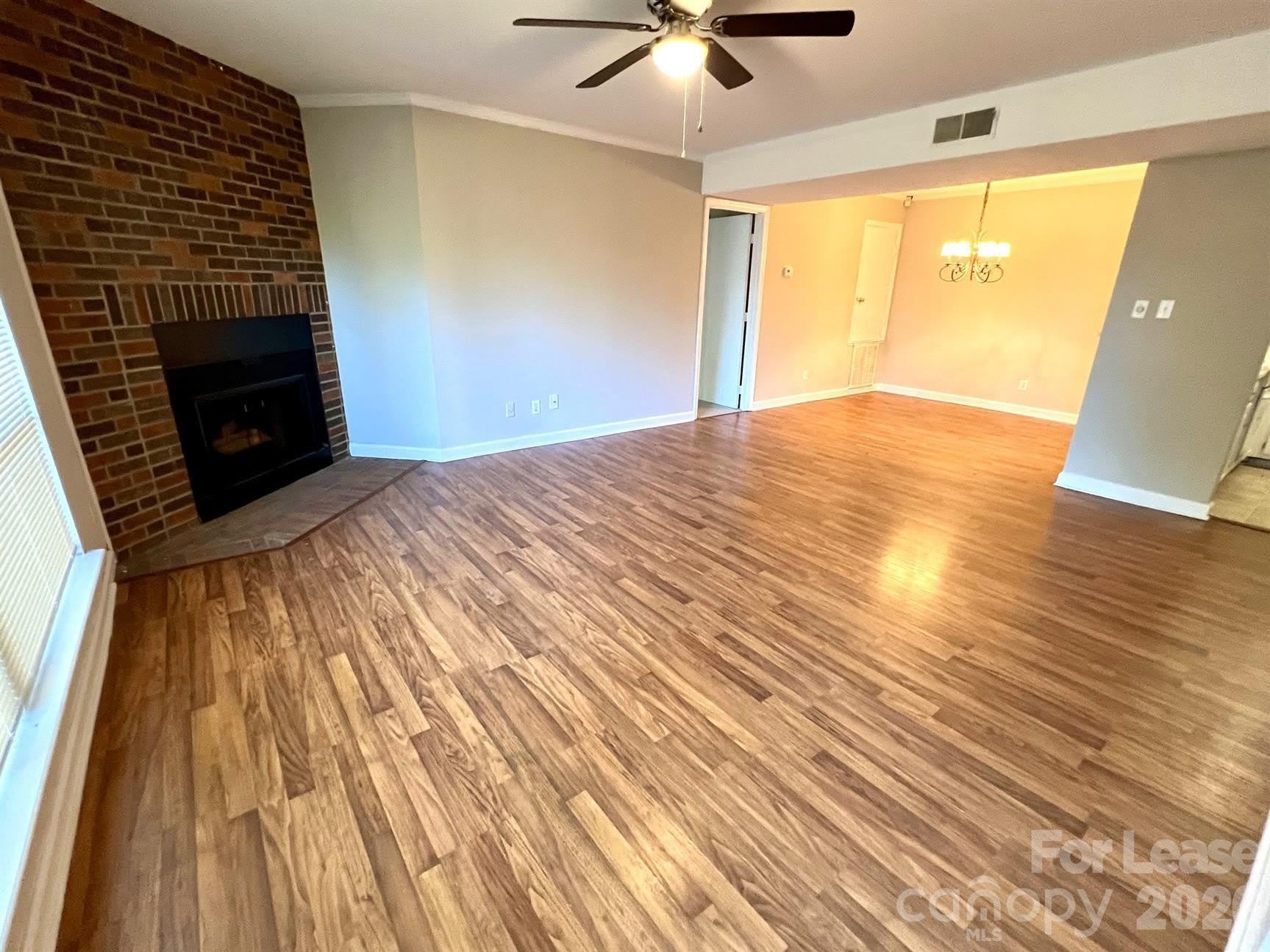 1600 Sharon Road W – photo 3
