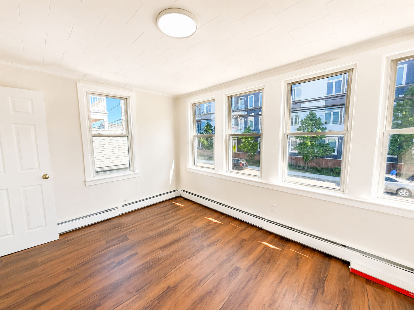 320 Franklin Ave – photo 3