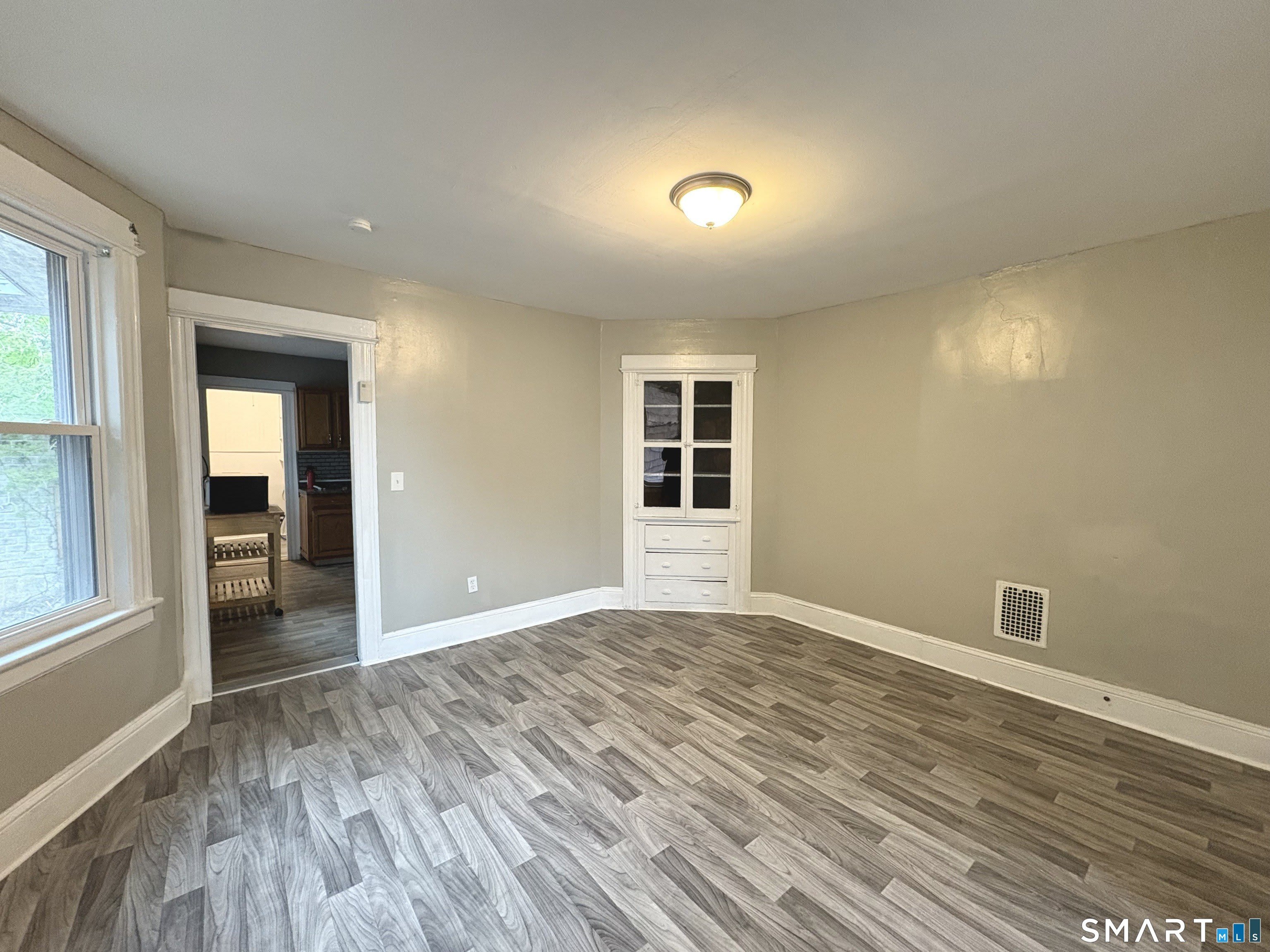 208 Fairview Avenue – photo 2