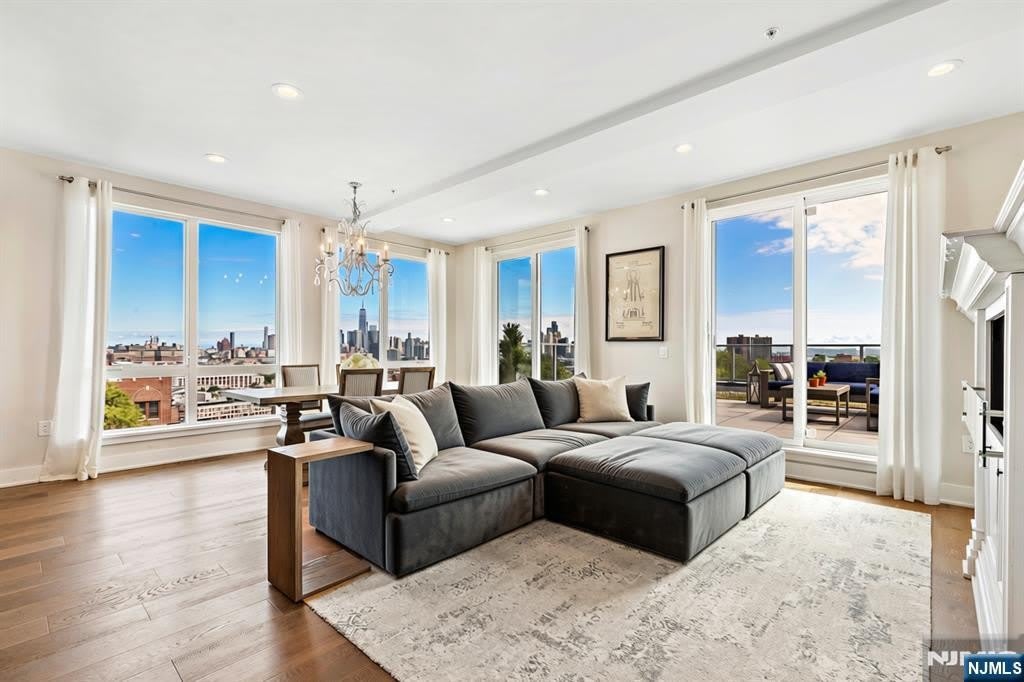 502 Palisade Avenue – photo 1