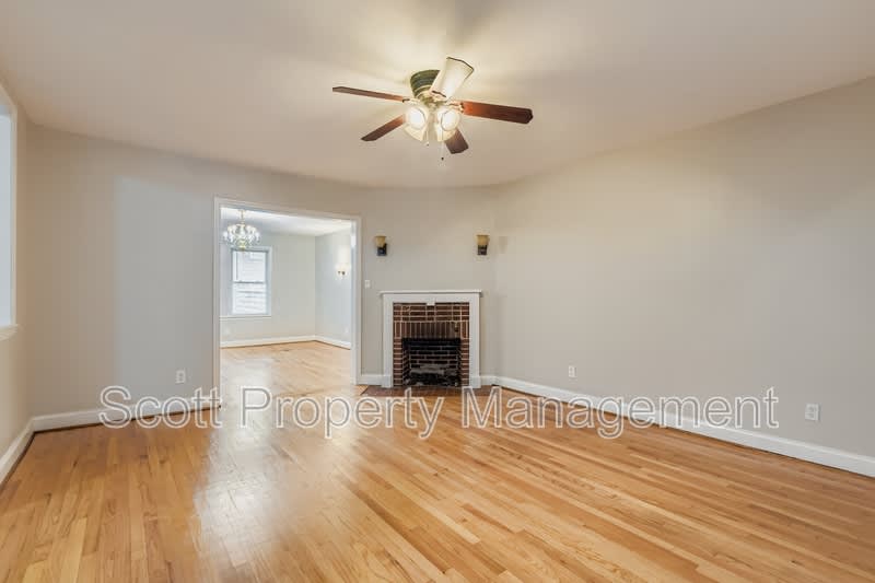 824 E. 33rd Street – photo 1