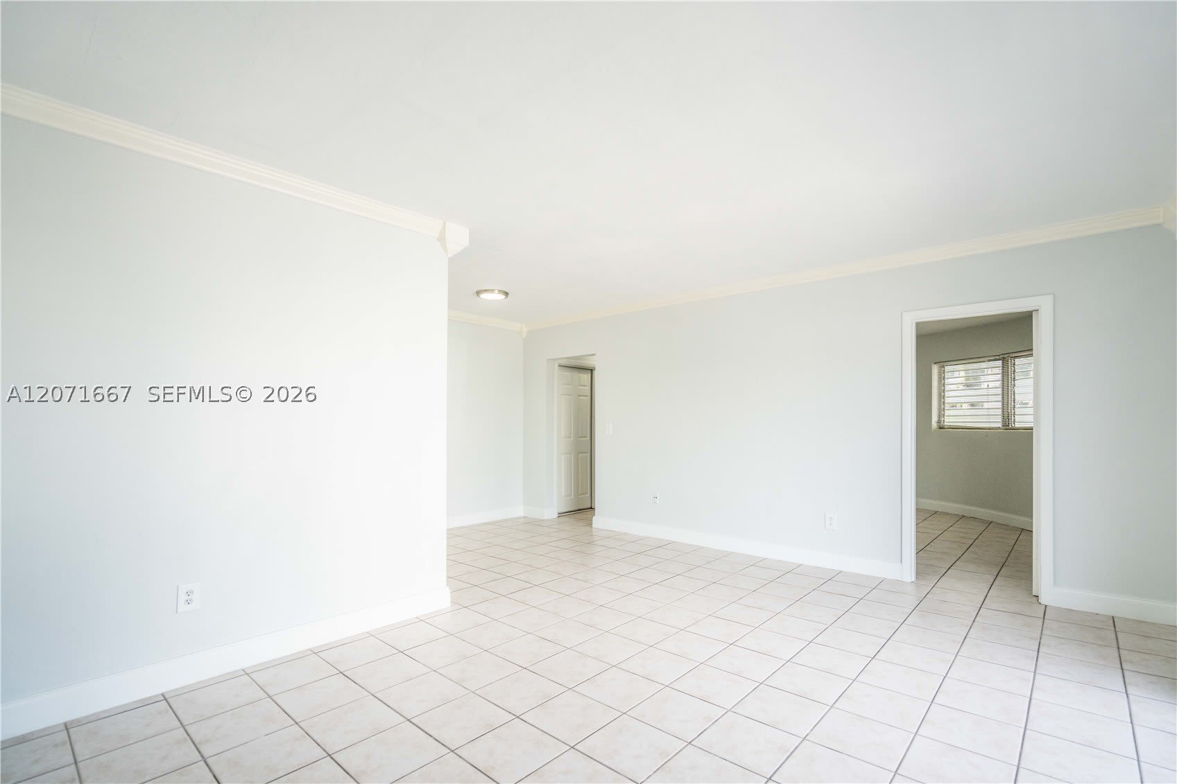 7640 Carlyle Ave – photo 3