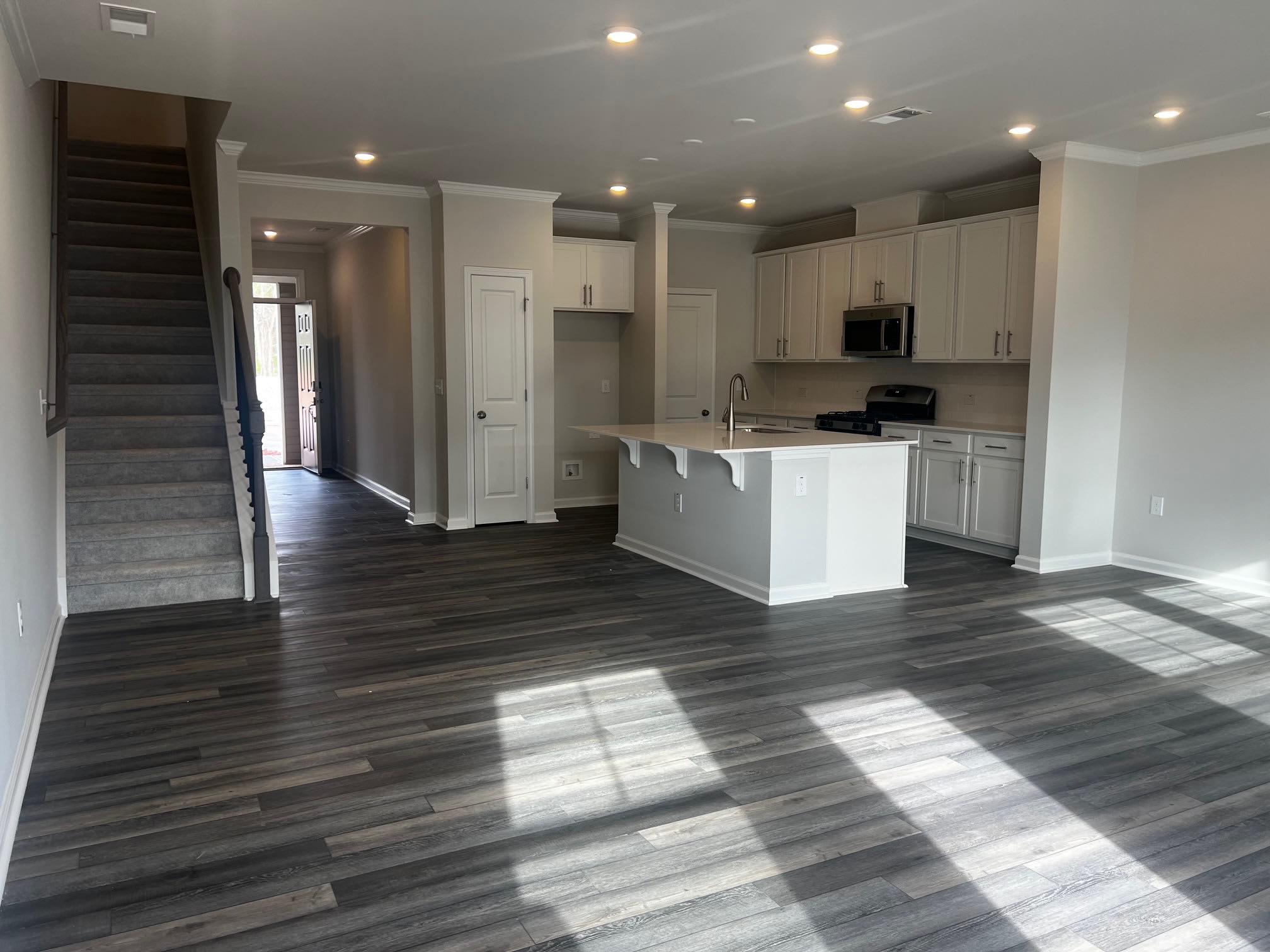 5871 Woodlawn Drive 1 – photo 4