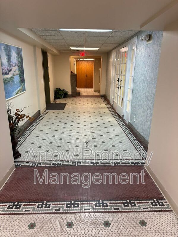 208 East 5th Street – photo 2