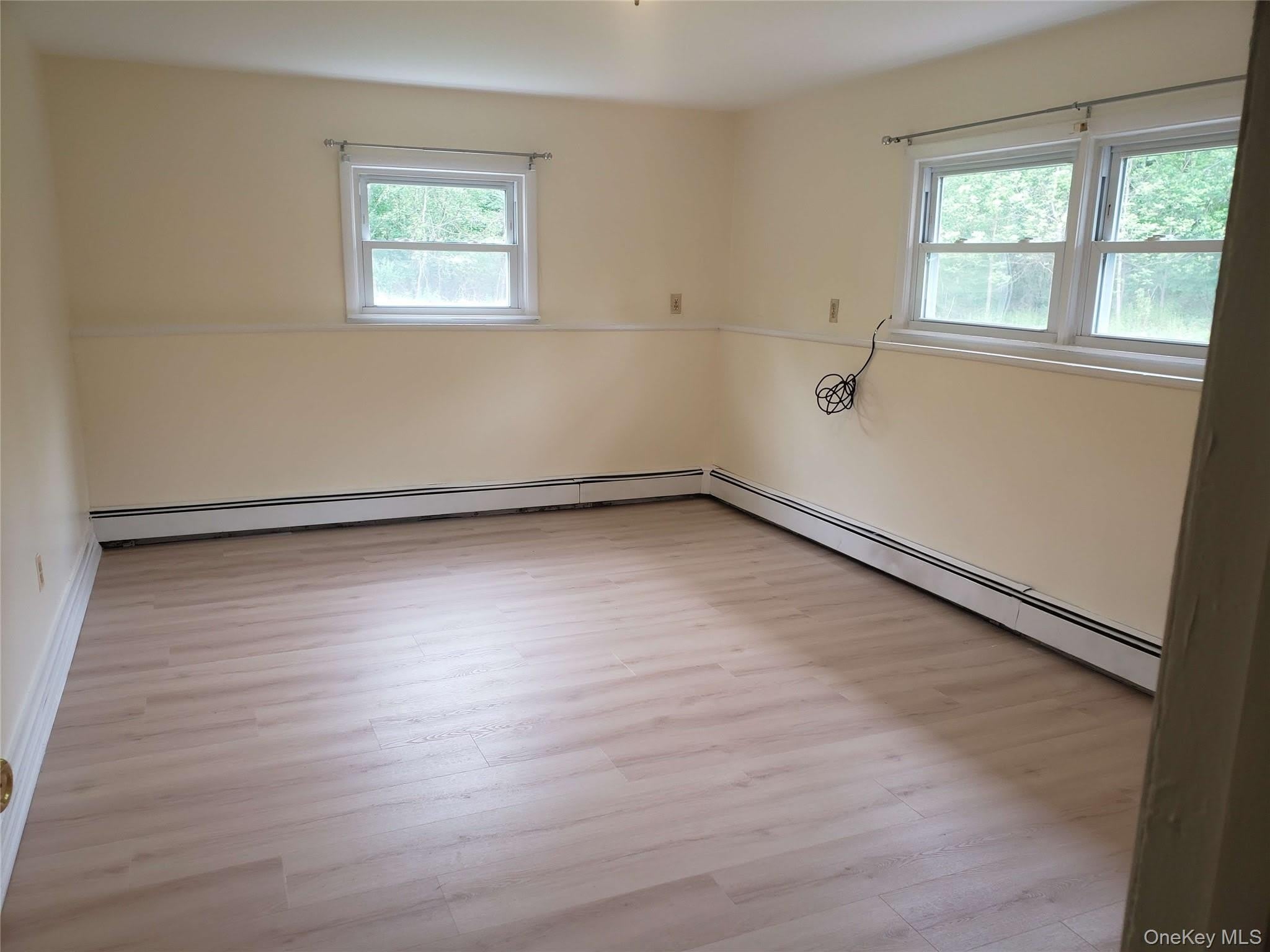 1446 Salt Point Turnpike – photo 5