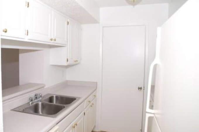 8602 Cinnamon Creek Dr, #114 – photo 2