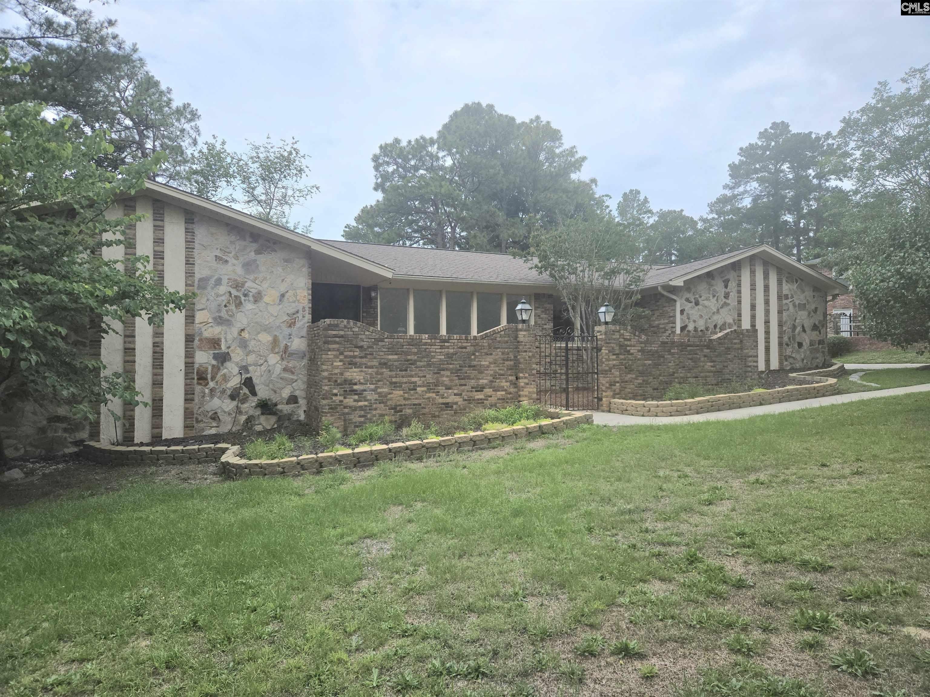 77 Northlake Road – photo 1