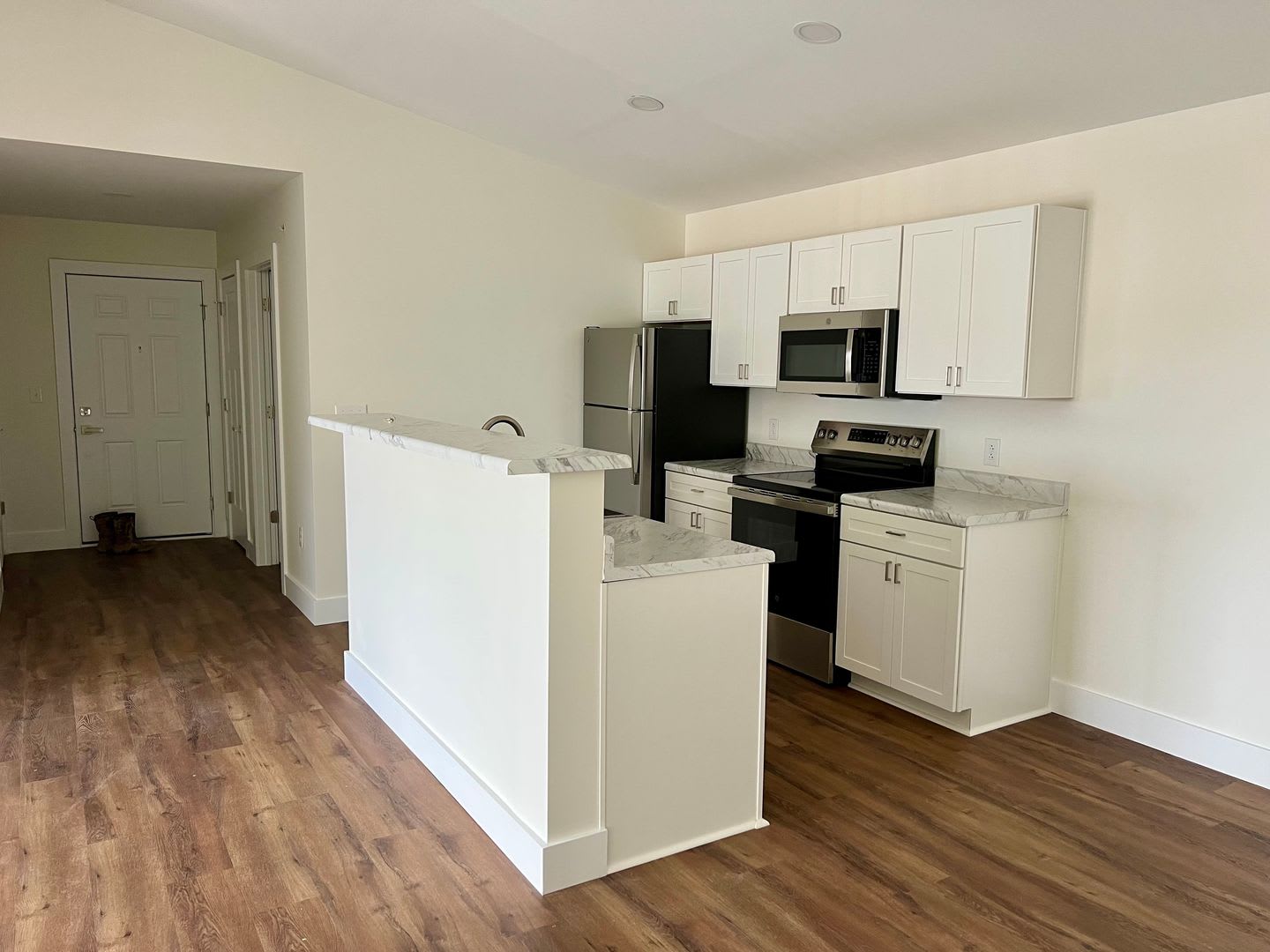 552 Ryder Court – photo 1