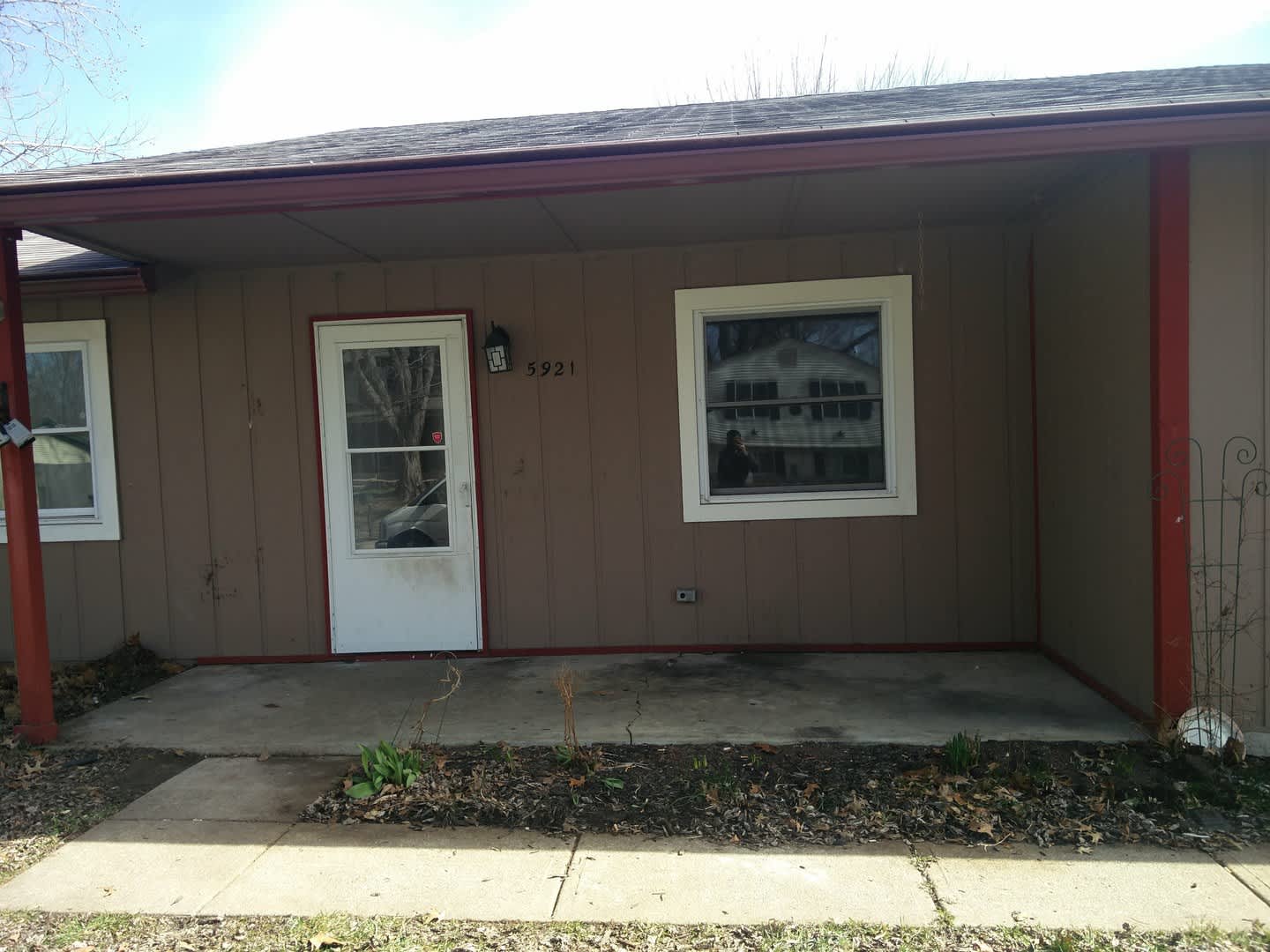 Great 3 Bedroom 1 5 Bath Home With One Car Attached Garage In Decatur Township – photo 2